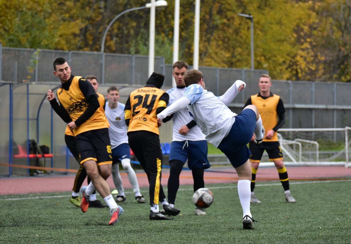 ГОЛЕВОЙ УДАР. - Наталья Вязигина