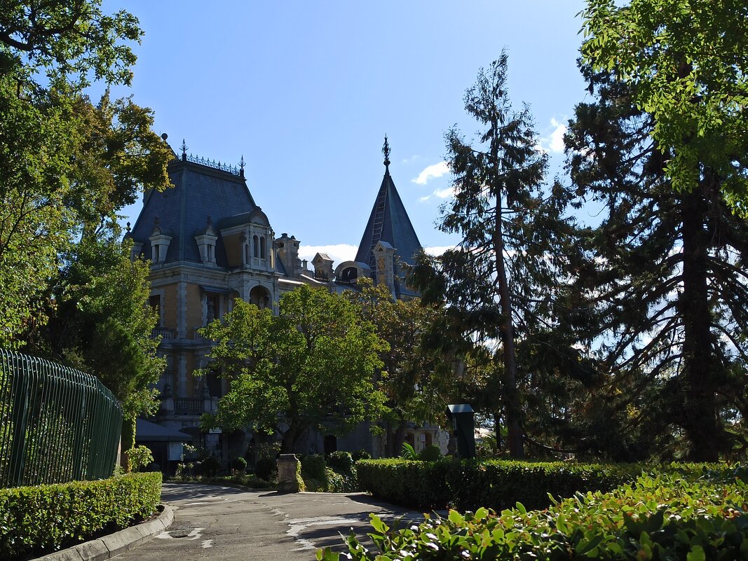 Массандровский дворец. Крым. - Галина 