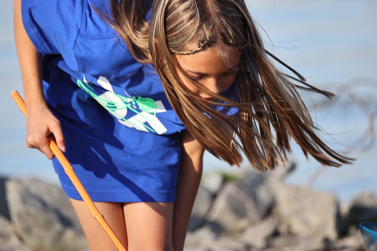 Кто живёт в реке... - Владилен Панченко