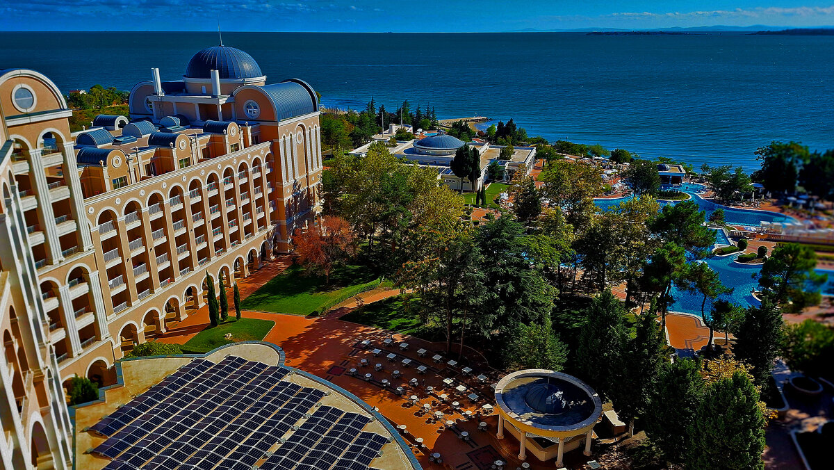 "Secrets Sunny Beach Resort & Spa" не разочаровал, а скорее наоборот. - Леонид Школьный