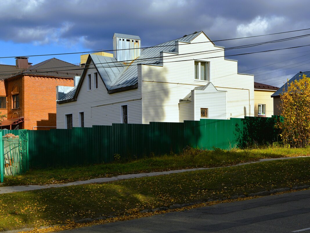 Чебоксары. Дом по ул. Суворова 30. - Пётр Чернега