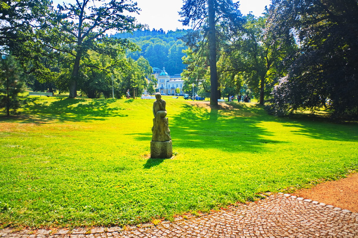 *** - Witalij Löwin