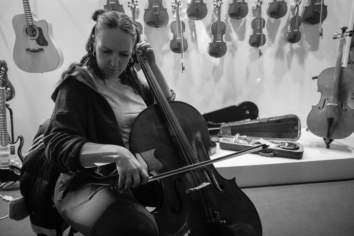 Люди, свет, звук - Сергей Золотавин