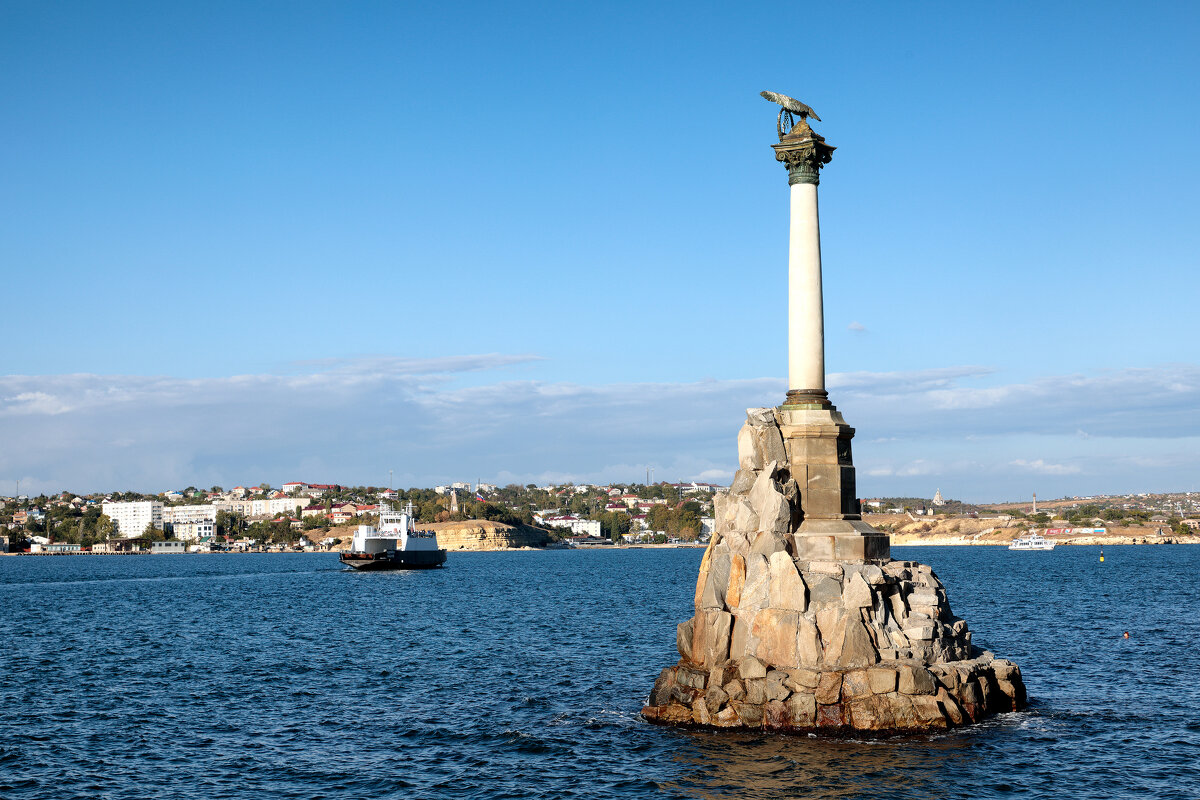 Памятник затопленным кораблям в Севастополе - Oleg S