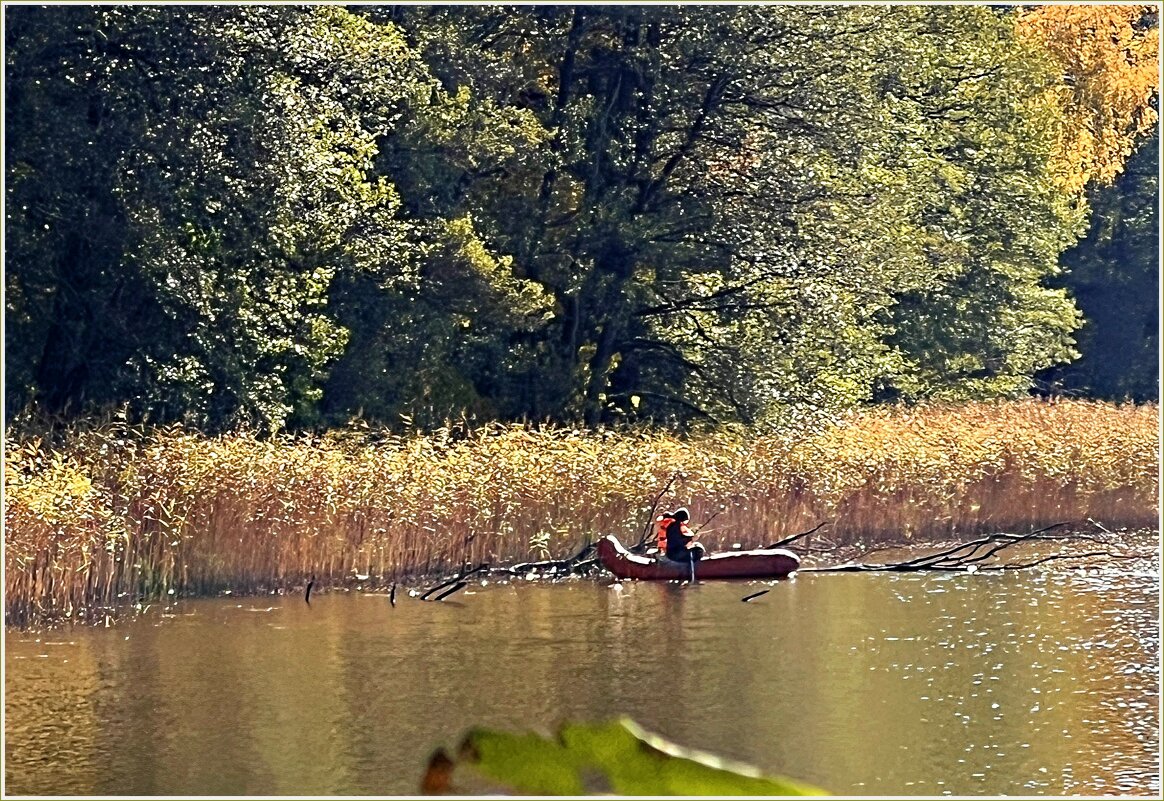 На рыбалке - Валерия Комова