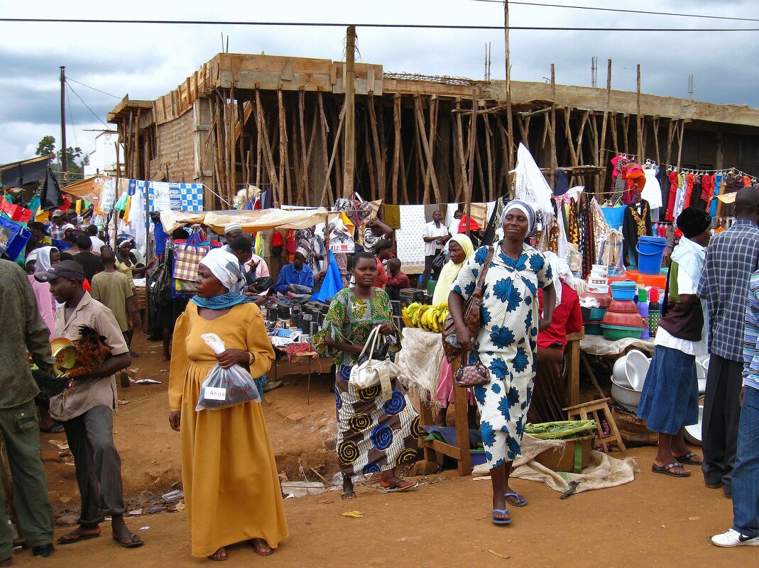 На улице в Уганде. - unix (Илья Утропов)