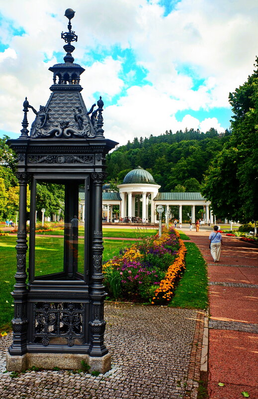 *** - Witalij Löwin