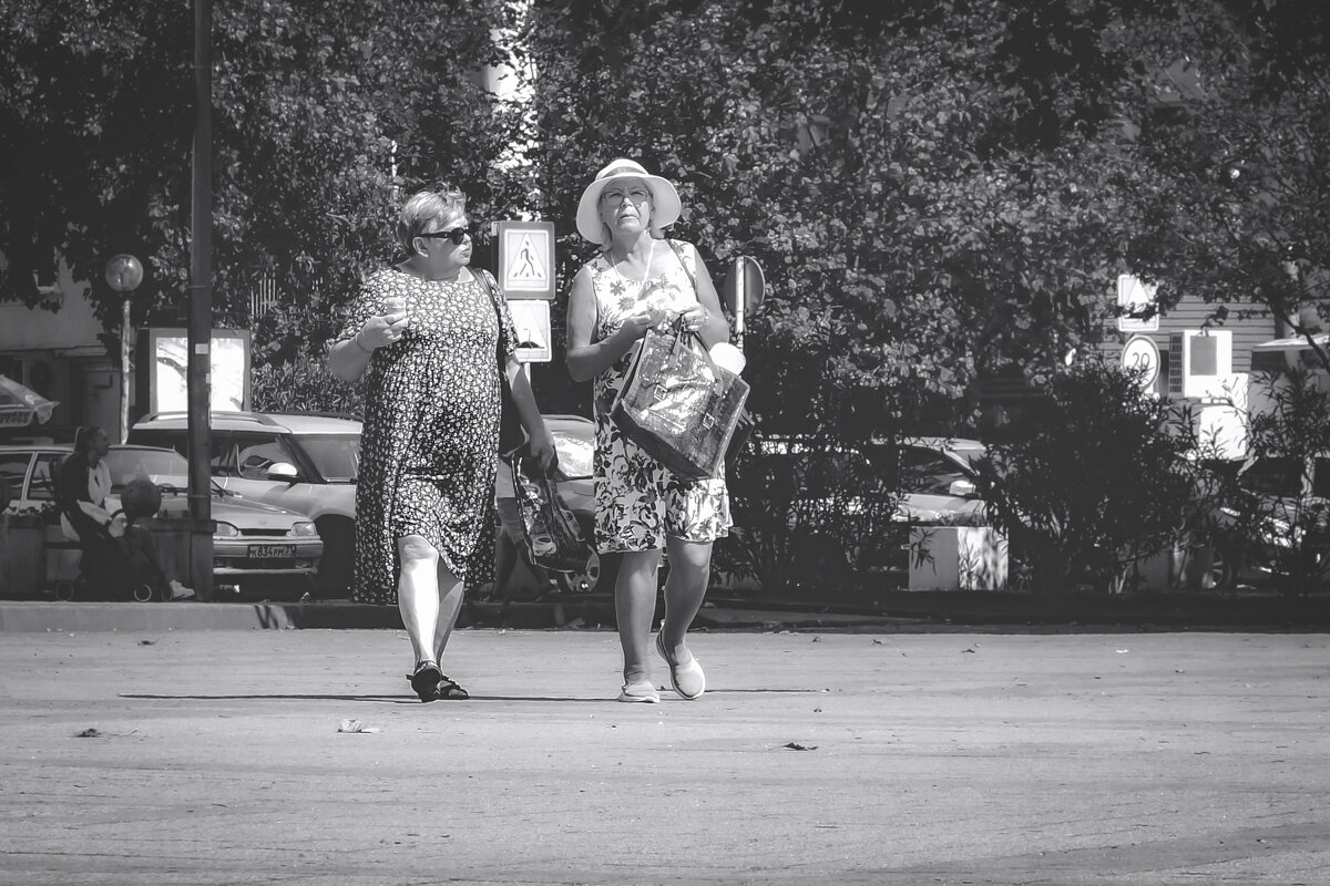 Разговор под мороженое (чб) - Сергей Царёв Разговор под мороженое (чб) - Сергей Царёв