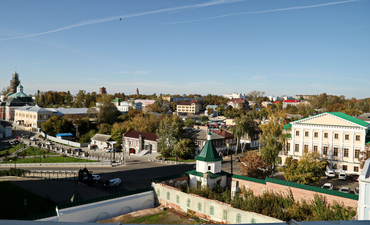 Под голубыми небесами. Арзамас. - Ирина Нафаня