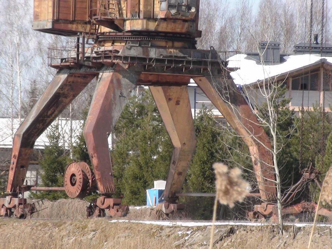 заброшенный портовый кран - fogmeadowww m