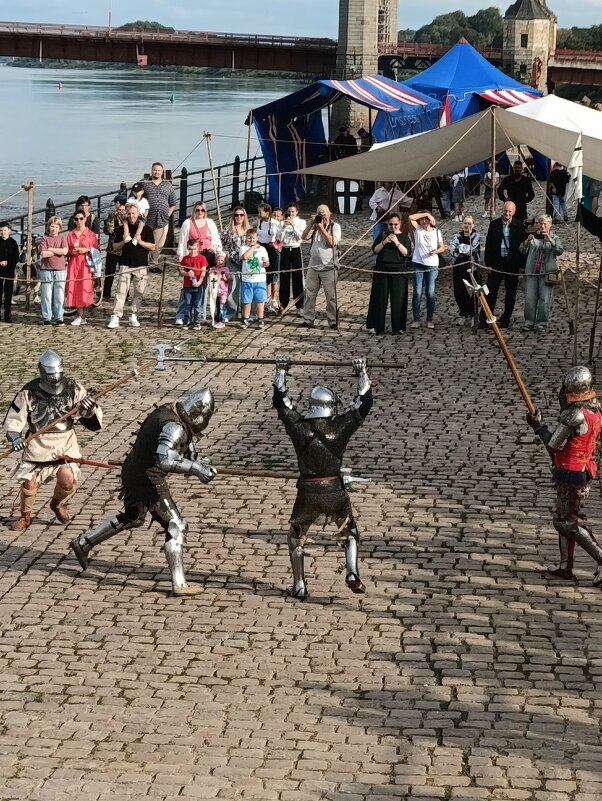 Ристалище - Людмила Жданова