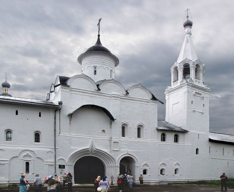 Святые ворота с храмом Вознесения Господня (Феодора Стратилата) и колокольней - Александр Ильчевский Святые ворота с храмом Вознесения Господня (Феодора Стратилата) и колокольней - Александр Ильчевский