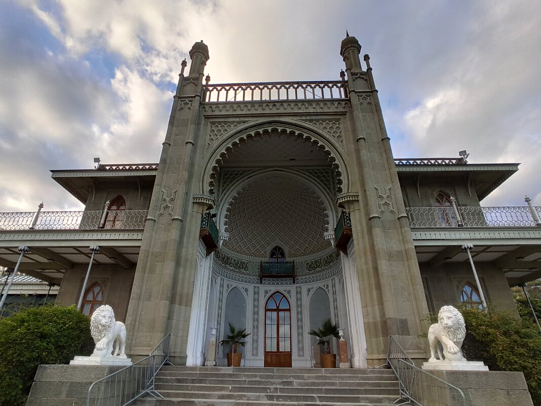 Воронцовский дворец. Крым. - Галина 