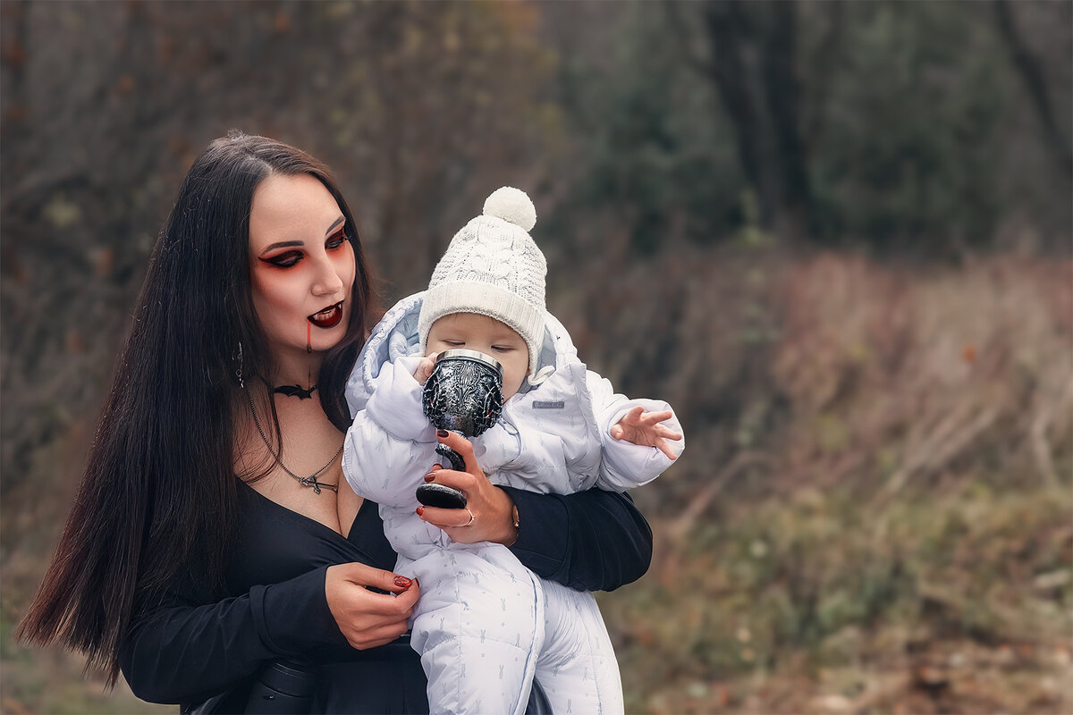 младенец с чашей - Michel младенец с чашей - Michel