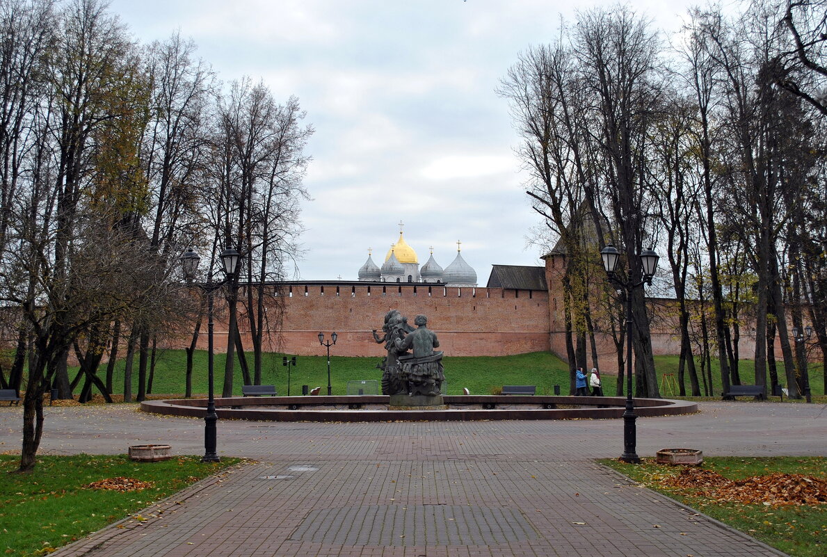 На подступах к детинцу - AleksSPb Лесниченко