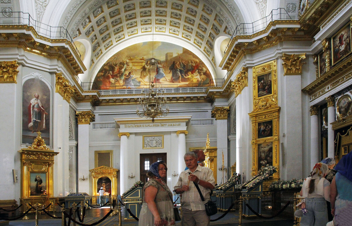 Интерьер собора - Александр Рябчиков Интерьер собора - Александр Рябчиков