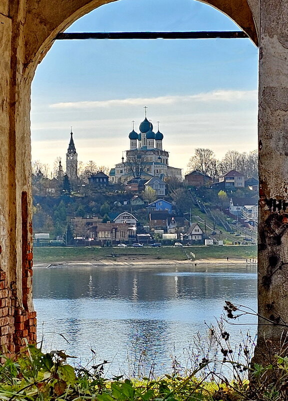 Осень в Тутаеве - Михаил Свиденцов