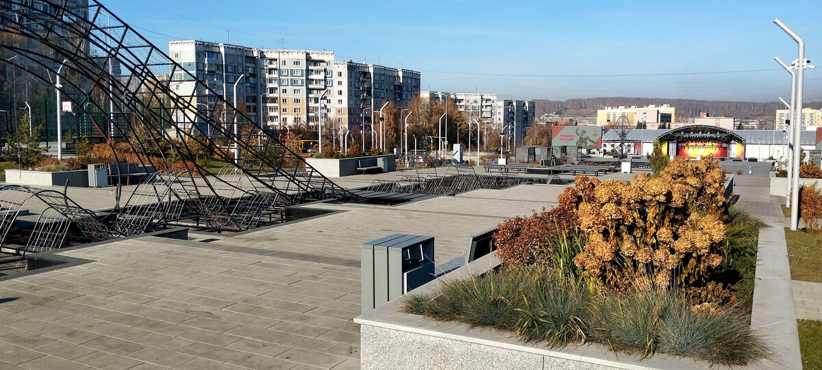 Площадь защитников Донбасса!!! - Радмир Арсеньев