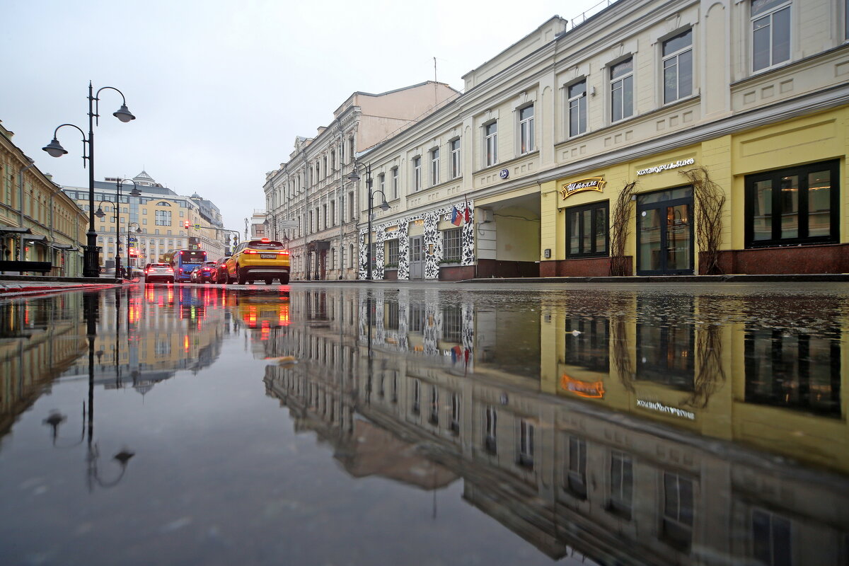 Пятницкая 5 ноября - Михаил Бибичков