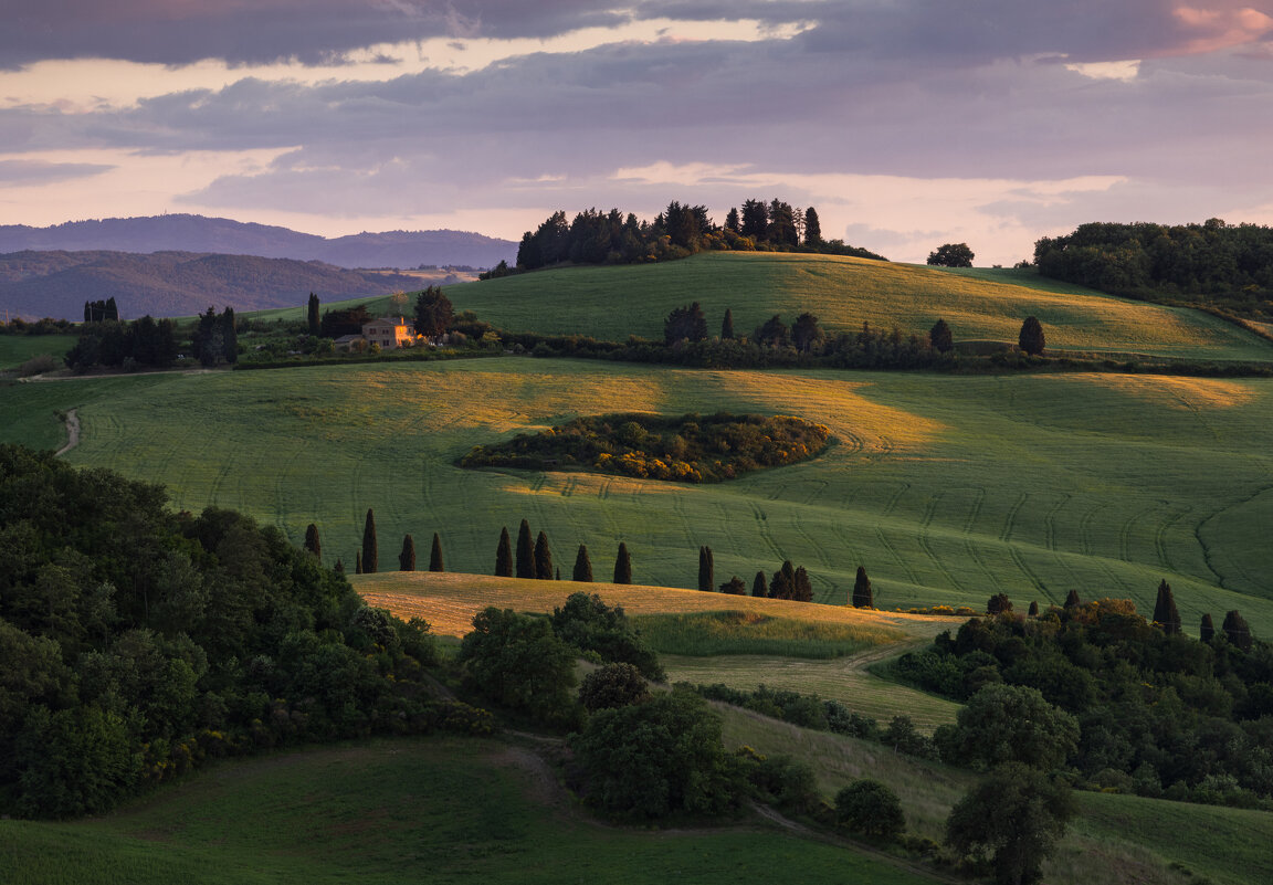 Свет на холмах - Алекс Римский