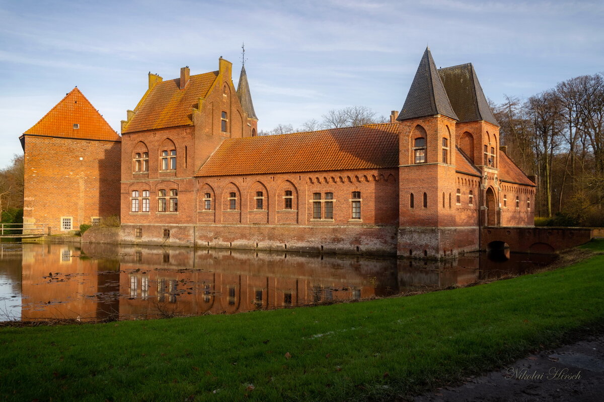 Замок в Легдене... - Николай Гирш