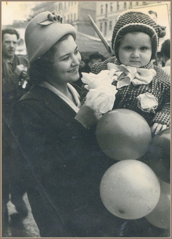 7 ноября 1957 года демонстрация - Татьяна Машошина