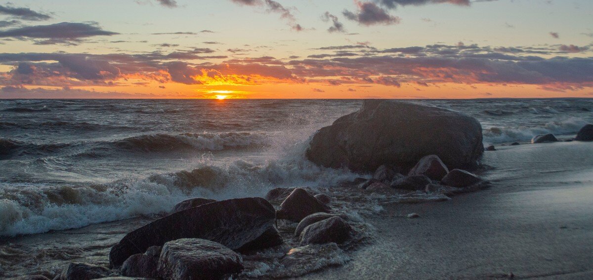 Ветреным вечером.......... - Юрий Цыплятников