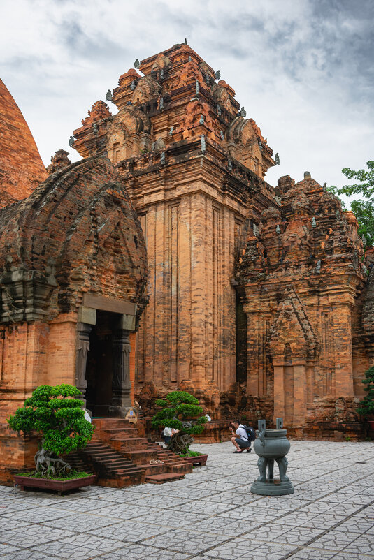 *** - Николай Чекалин