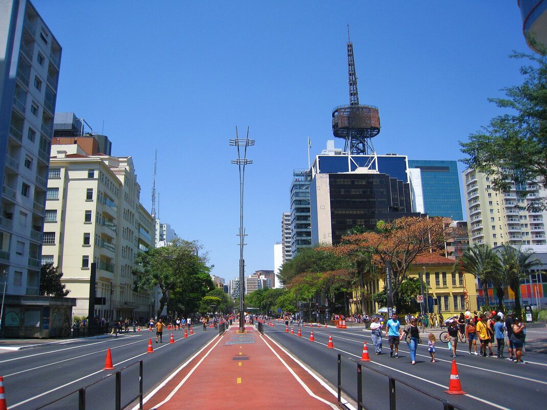 Авенида Паулиста, Сан-Паулу, Бразилия. - unix (Илья Утропов)