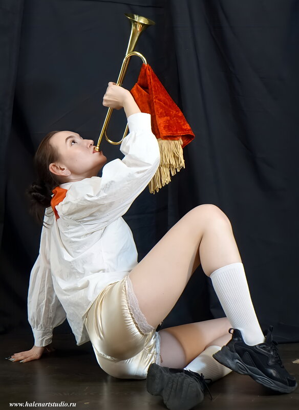 Радостным шагом с песней веселой... - Игорь Корф