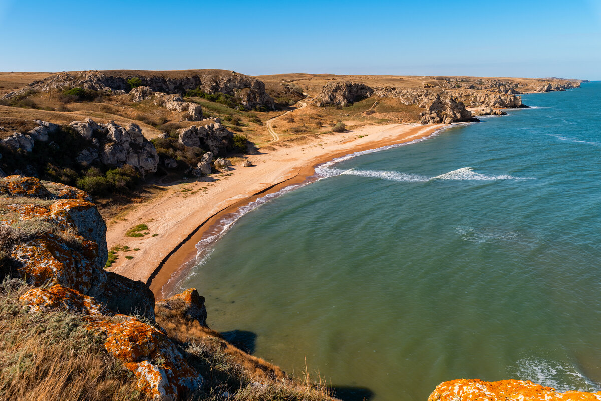 бухта Коровья - Виталий Емельянов