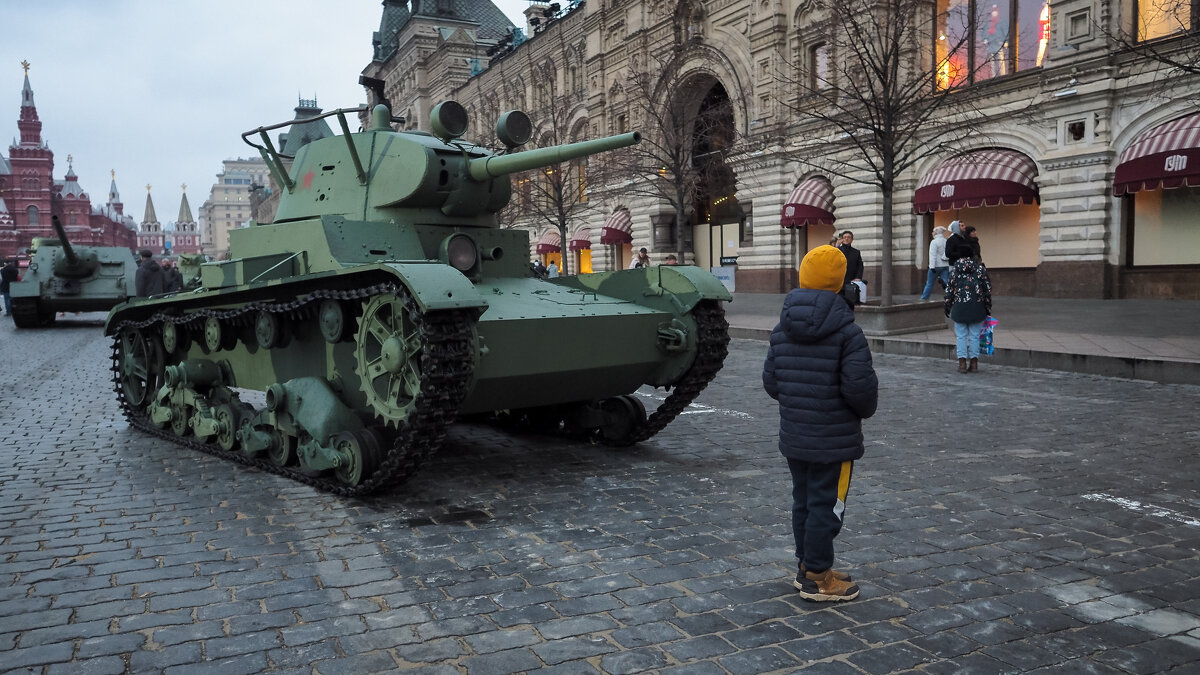 Красная Площадь" Город Живых Историй" - юрий поляков