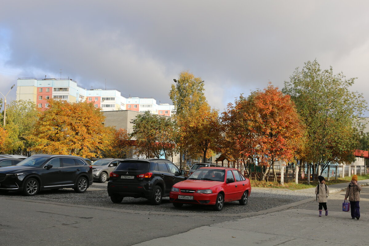 Яркий город - Ольга Яркий город - Ольга