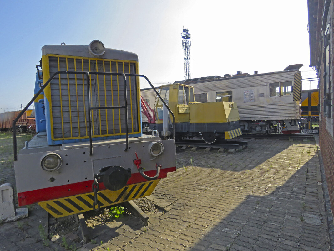 Узкоколейный тепловоз - ИРЭН@ .