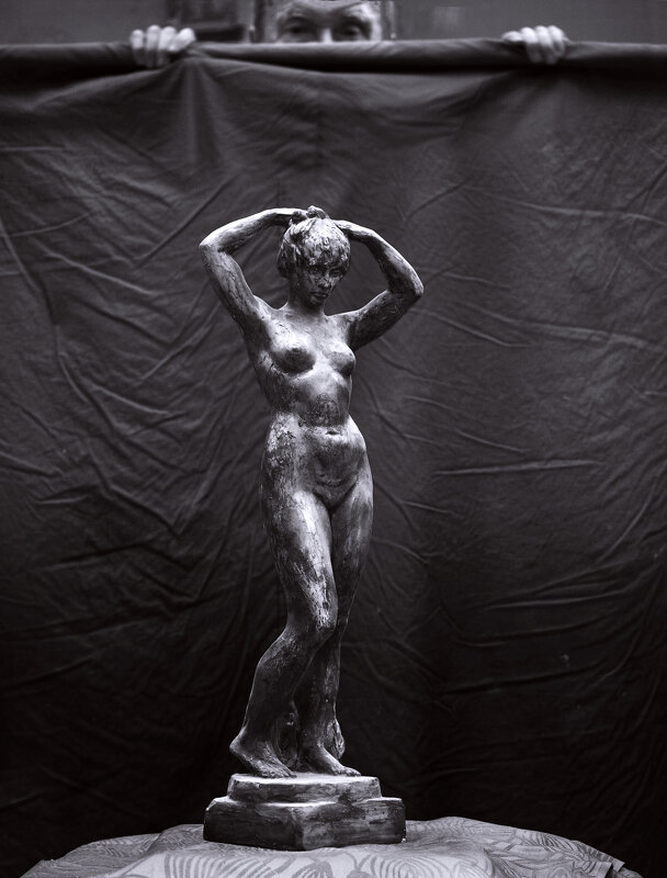 Создаёт фон - СЮ 