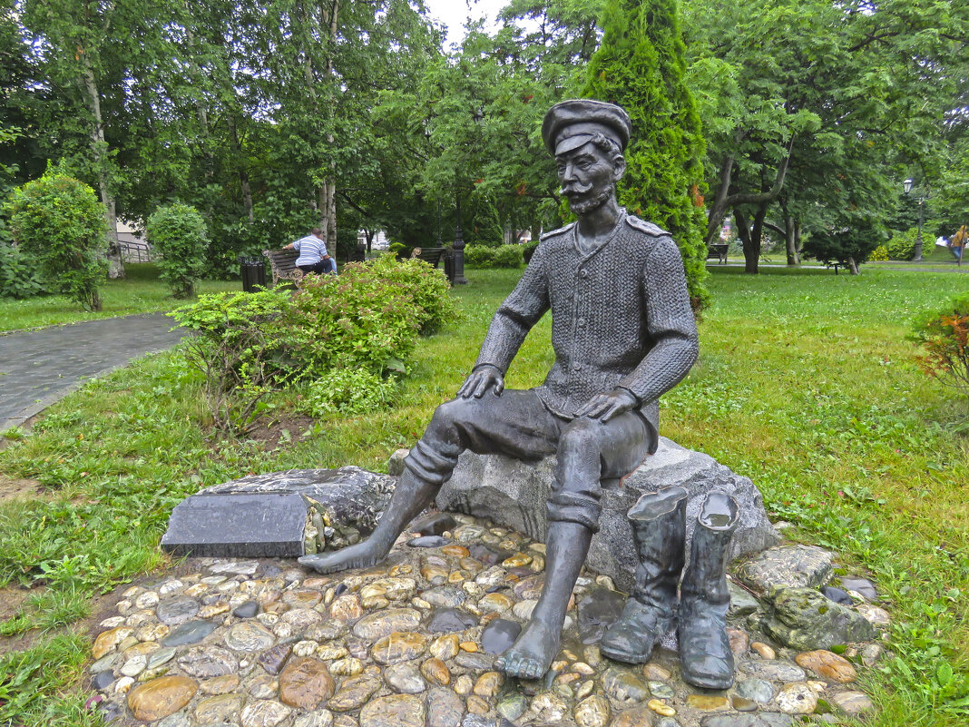 Памятник штабс-капитану Алексею Шишмареву - ИРЭН@ .