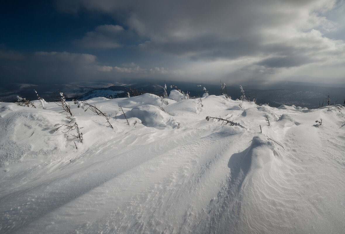 * - Александр Иванов