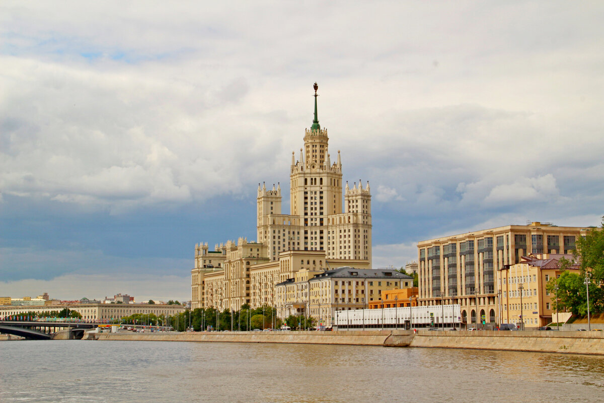 Возвышаясь над плоскостью - photo Bo