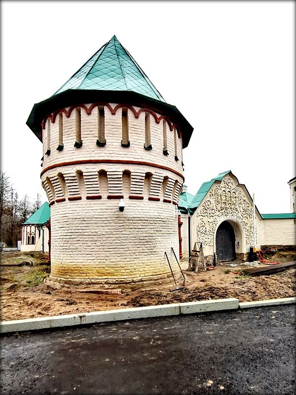 У Фёдоровского городка - 2 - Сергей У Фёдоровского городка - 2 - Сергей