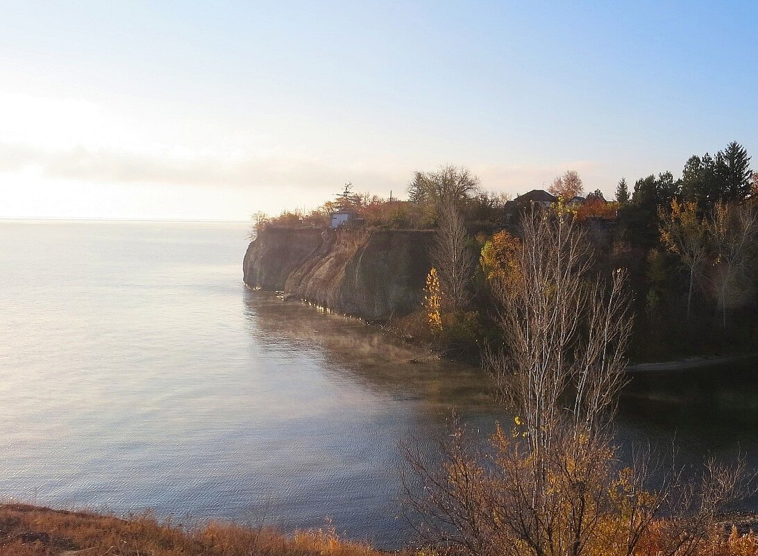Утро. Осень. Пар над водой. - Natali 