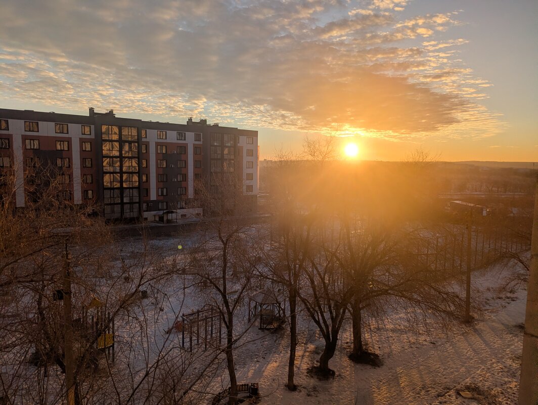Утро,долгого дня. - Андрей Хлопонин