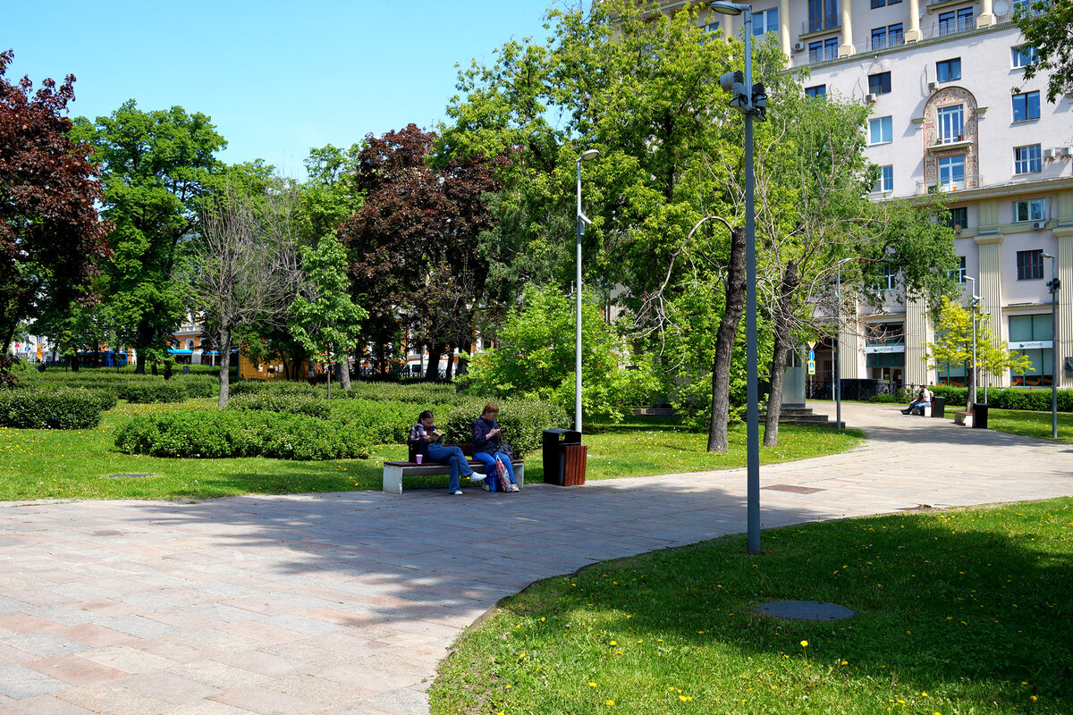 Ильинский сквер - Игорь Белоногов