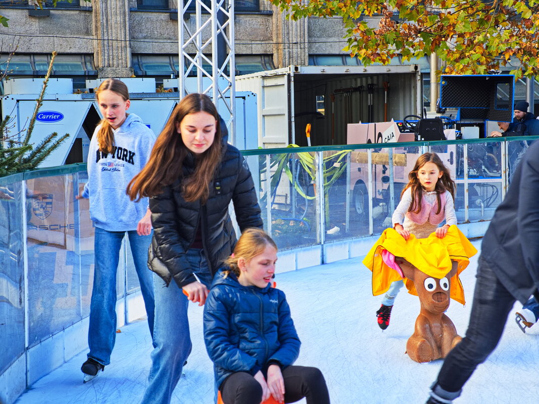 *** - Witalij Löwin