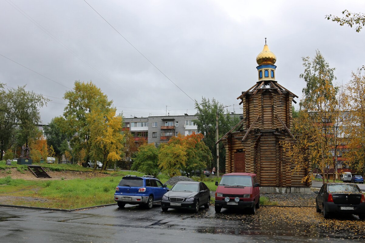 Строительство часовеньки - Ольга 