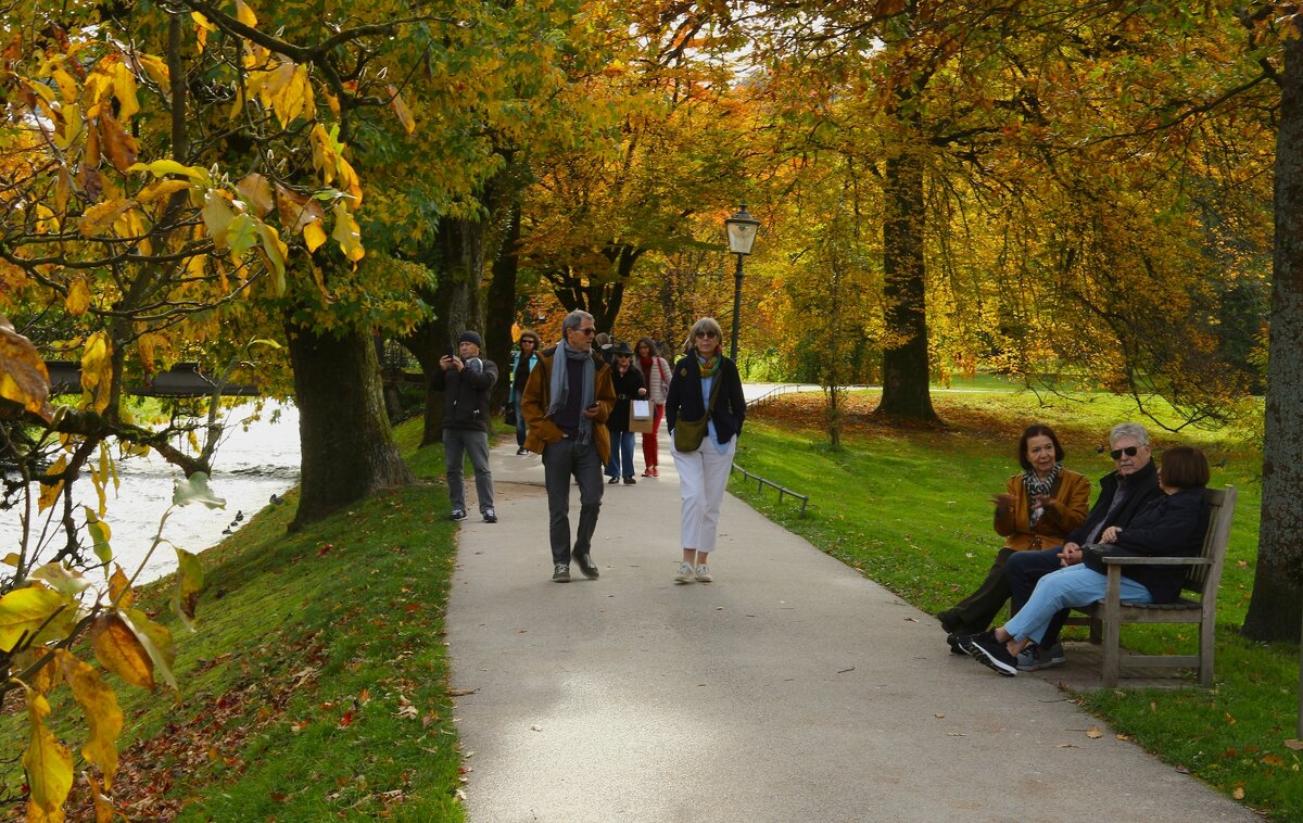 Прогулка по Лихтенталер аллее - Юрий. Шмаков