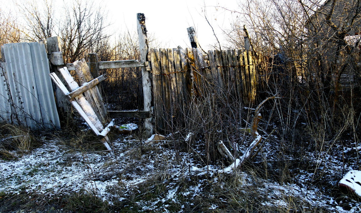 Заброшенный участок - СЮ 