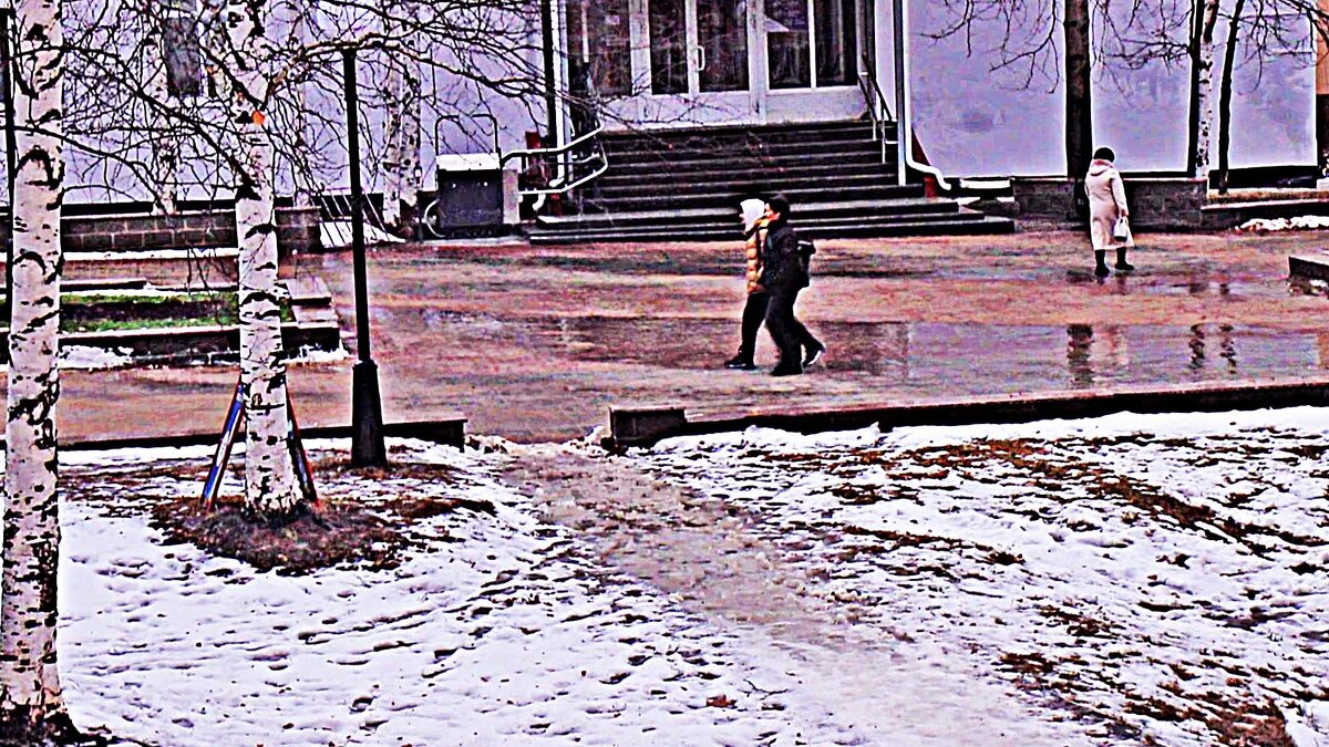 И заплакал ноябрь...лужами! - Владимир 