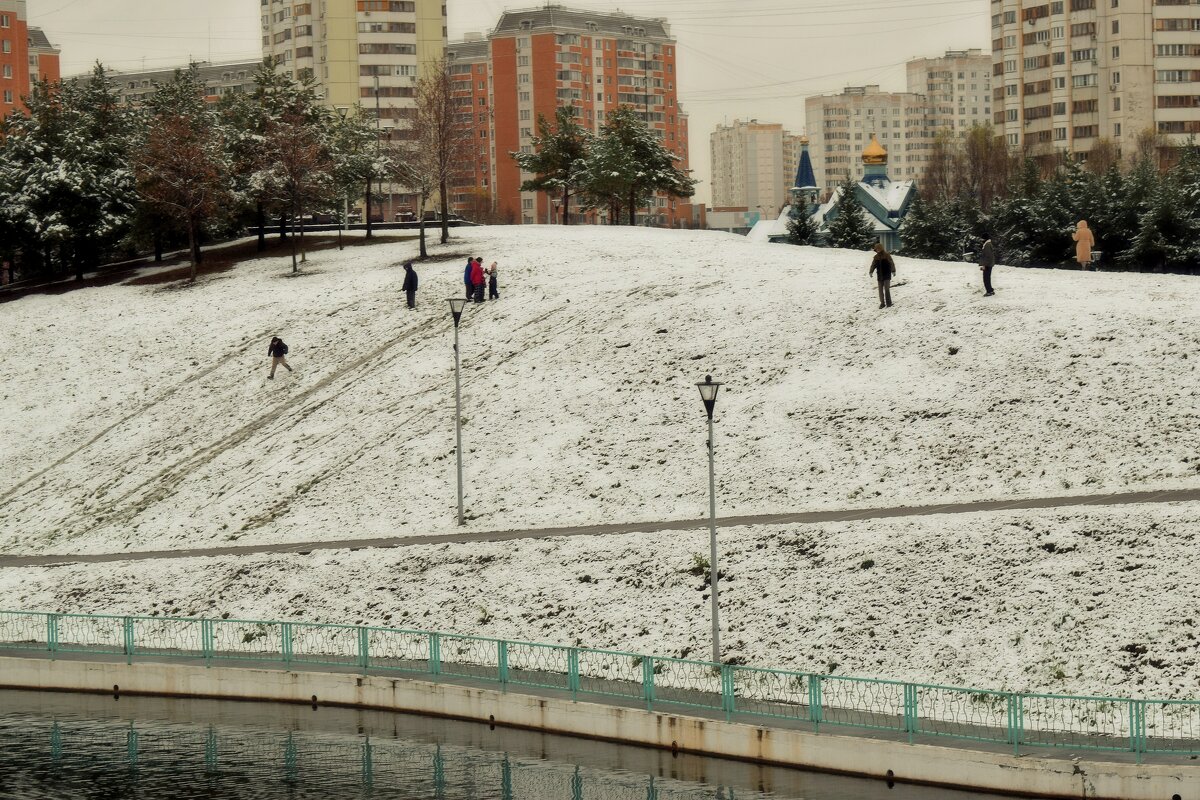 Снег выпал, рада детвора. - Татьяна Помогалова