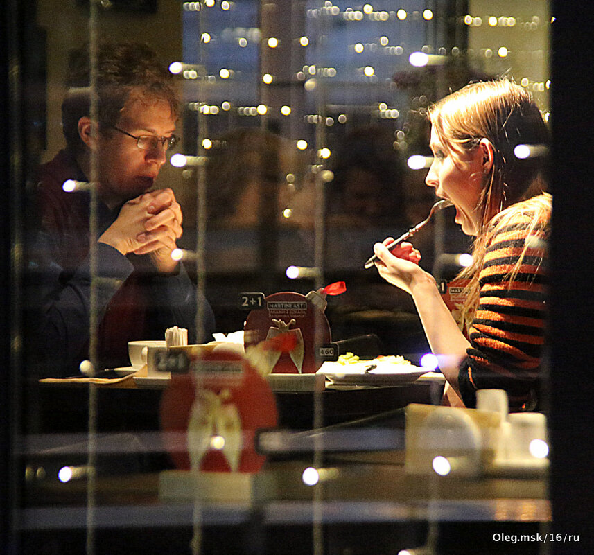 за стеклом - Олег Лукьянов