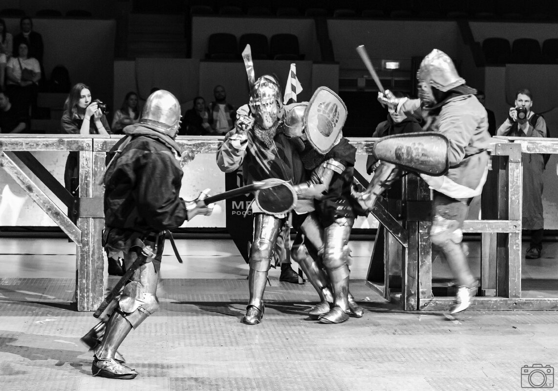 В бою - Александр 